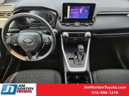 Used 2024 Toyota RAV4 XLE image 27