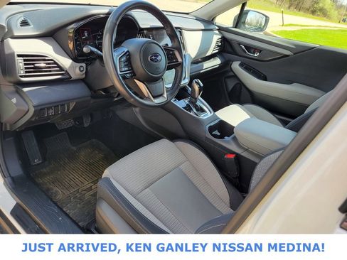 Used 2024 Subaru Outback Premium image 9