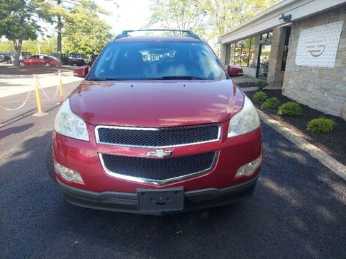 Used 2012 Chevrolet Traverse LT FWD image 3