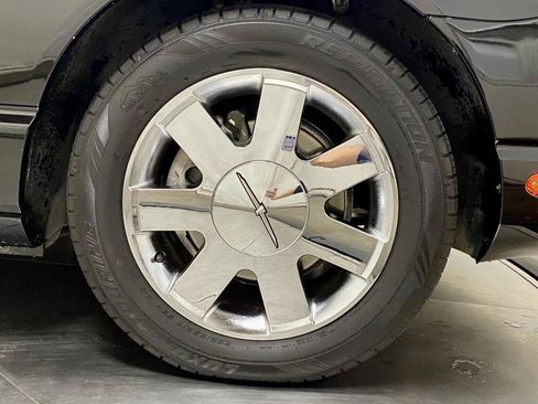 Used 2002 Ford Thunderbird RWD image 11