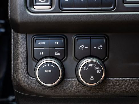 Used 2021 Chevrolet Tahoe LT AWD/4WD image 21