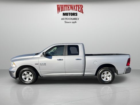 Used 2015 RAM 1500 Classic SLT image 2