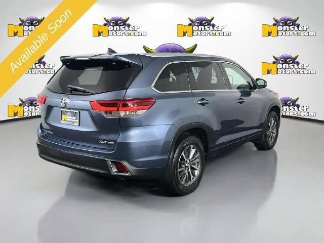 Used 2018 Toyota Highlander XLE AWD/4WD image 5