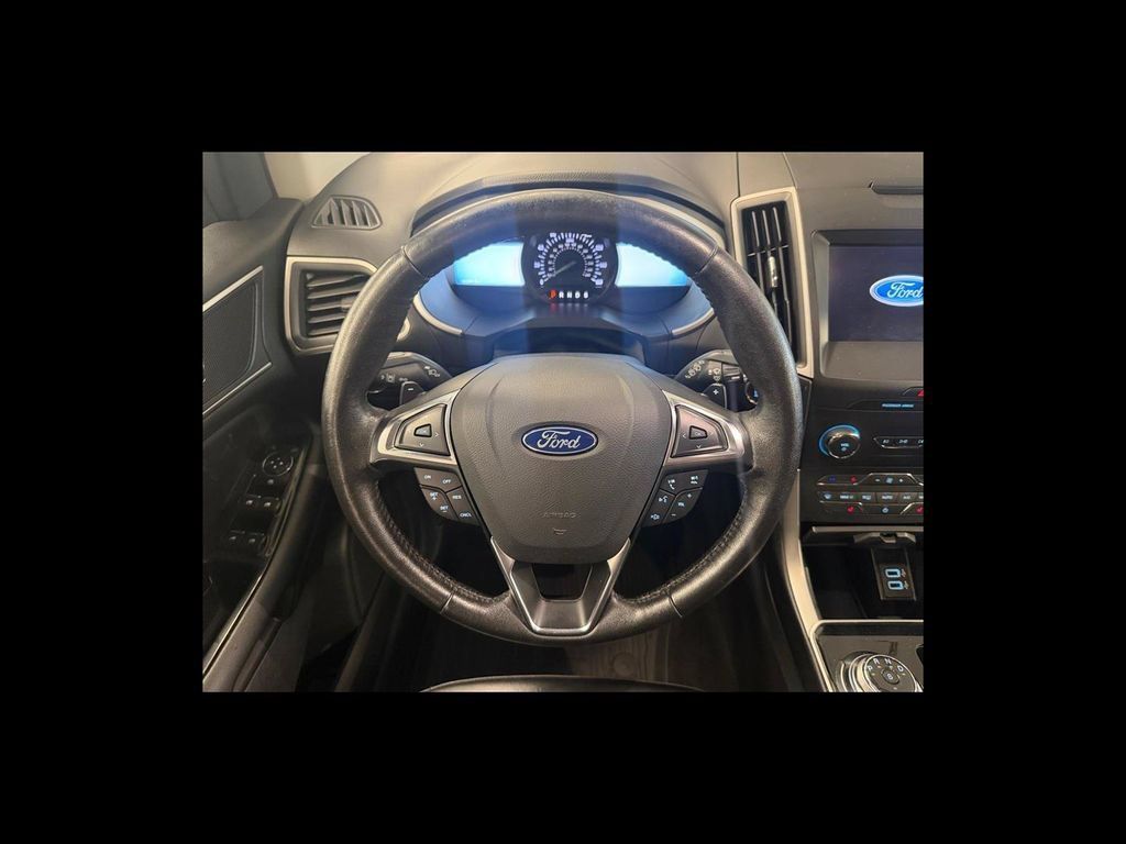 Used 2019 Ford Edge SEL w/ Equipment Group 201A AWD/4WD image 14