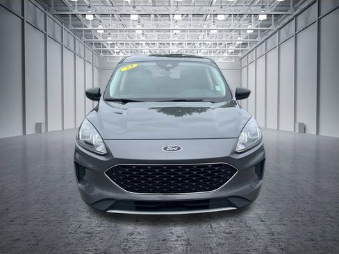 Used 2022 Ford Escape SE FWD image 2