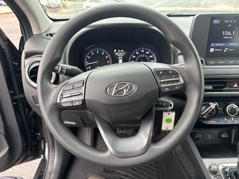 Used 2022 Hyundai Kona SE w/ Cargo Package FWD image 28