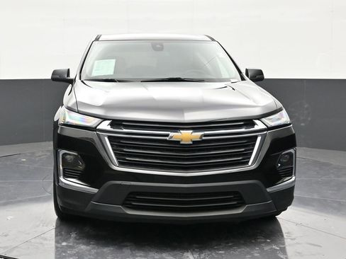 Used 2023 Chevrolet Traverse LS image 8