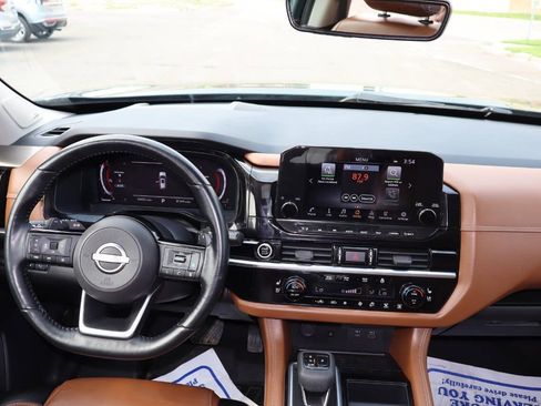 Used 2023 Nissan Pathfinder Platinum AWD/4WD image 6