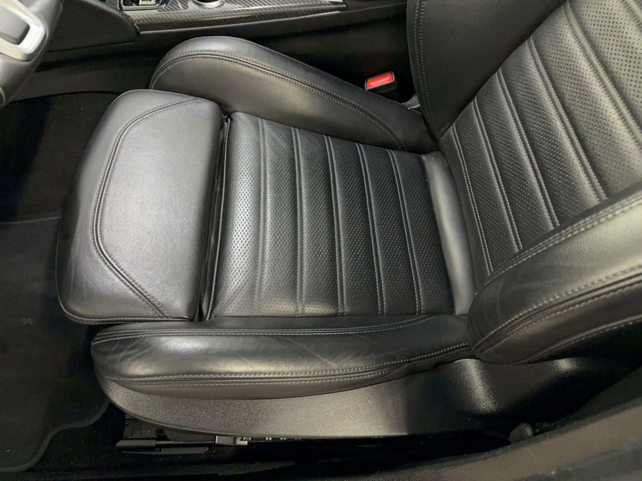 Used 2024 Alfa Romeo Giulia Veloce RWD image 16