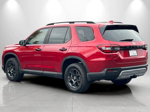 New 2025 Honda Pilot TrailSport image 6