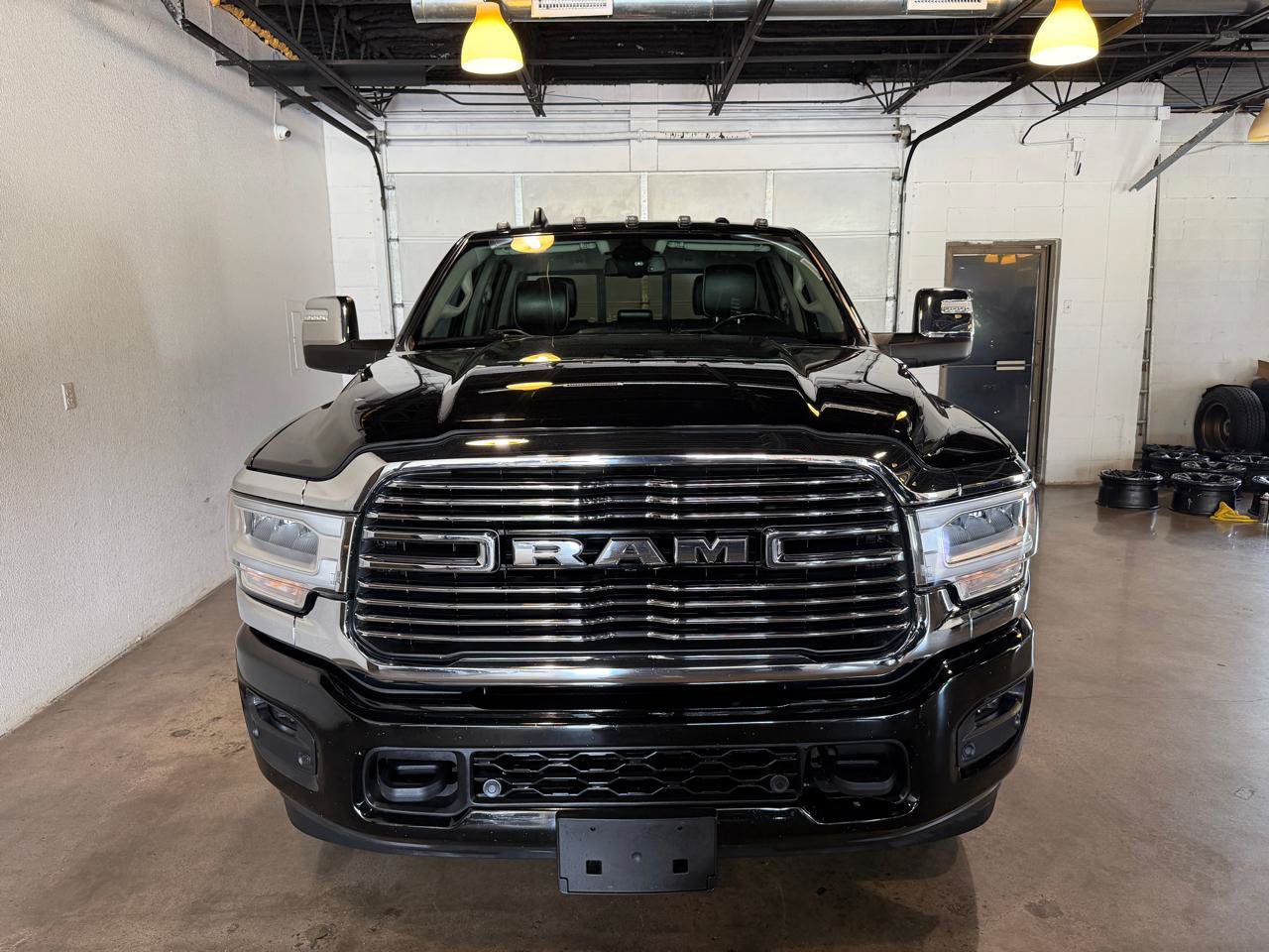 Used 2023 RAM 3500 Laramie AWD/4WD image 4