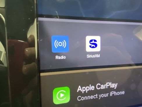 Certified 2025 Volvo XC60 B5 Plus image 19