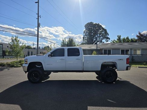 Used 2012 Chevrolet Silverado 2500 LT AWD/4WD image 8