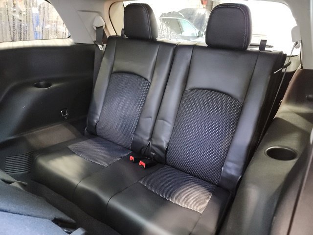 Used 2019 Dodge Journey Crossroad w/ Popular Equipment Group AWD/4WD image 11