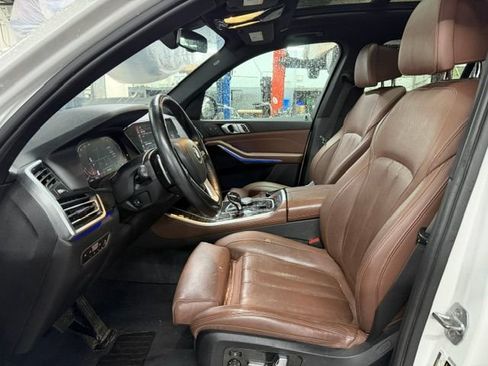Used 2019 BMW X5 xDrive40i w/ Luxury Seating Package AWD/4WD image 5