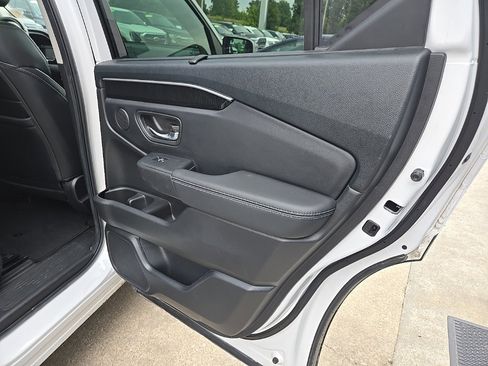 Used 2023 Honda Pilot Elite image 78