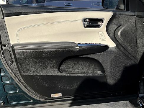 Used 2016 Toyota Avalon Touring image 20