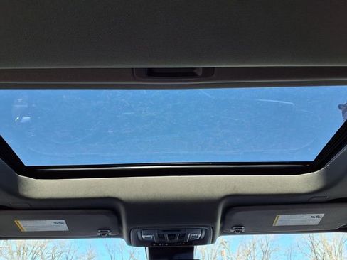 Used 2023 Chevrolet Silverado 1500 LTZ w/ LTZ Premium Package image 8