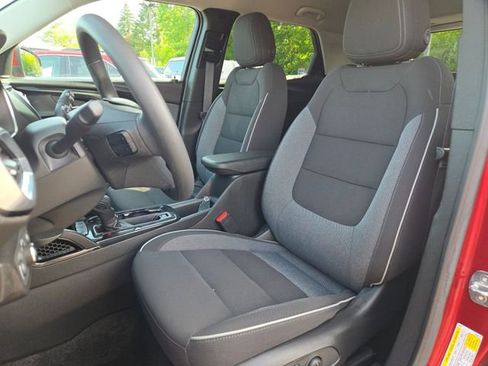 Used 2023 Chevrolet TrailBlazer LT FWD image 24