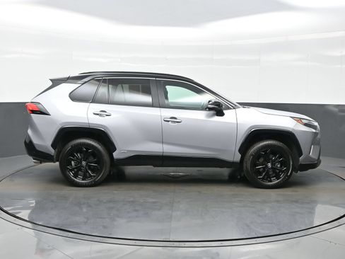 Used 2024 Toyota RAV4 XSE w/ Advanced Technology Package AWD/4WD image 7