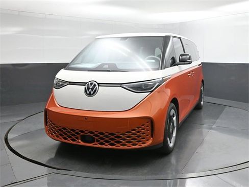 New 2025 Volkswagen ID. Buzz Pro S Plus image 30