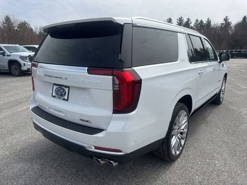New 2026 GMC Yukon XL Denali w/ Denali Reserve Package AWD/4WD image 7