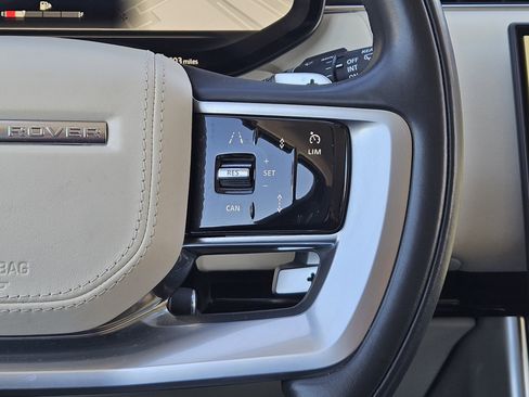 Used 2023 Land Rover Range Rover SE image 29