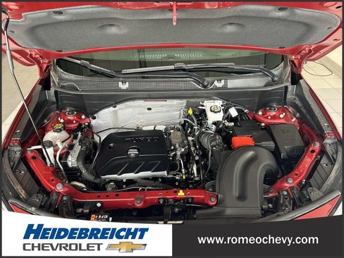 Used 2024 Buick Encore GX Sport Touring FWD image 9