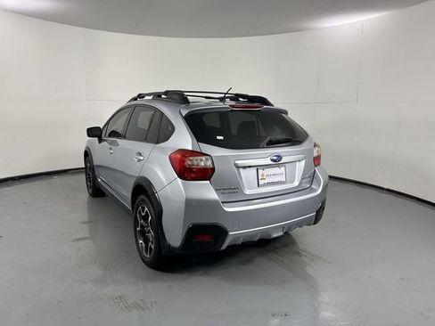 Used 2016 Subaru Crosstrek 2.0i Premium w/ Moonroof Package AWD/4WD image 32