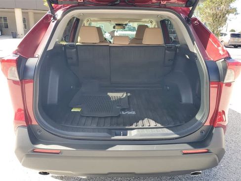 Used 2025 Toyota RAV4 XLE w/ Convenience Package image 9