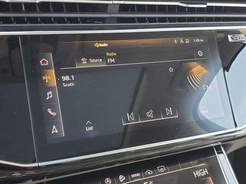 Used 2022 Audi Q7 Premium Plus image 15