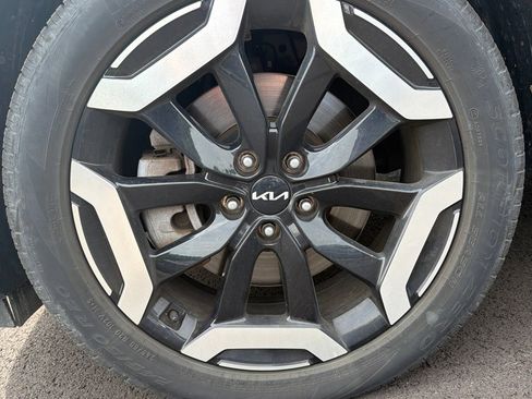 Used 2024 Kia Telluride S w/ S Sunroof Package AWD/4WD image 11