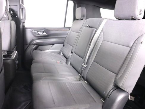 Used 2022 Chevrolet Suburban LS image 37