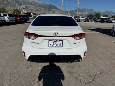 Used 2023 Toyota Corolla SE FWD image 4