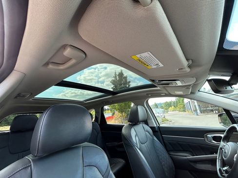 Used 2021 Kia Sorento SX Prestige image 27