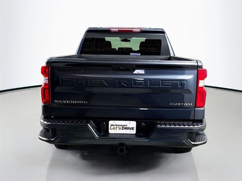 Used 2022 Chevrolet Silverado 1500 Custom image 8