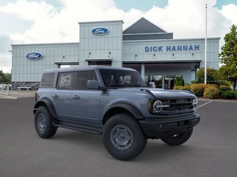 New 2025 Ford Bronco Outer Banks w/ Sasquatch Package image 8