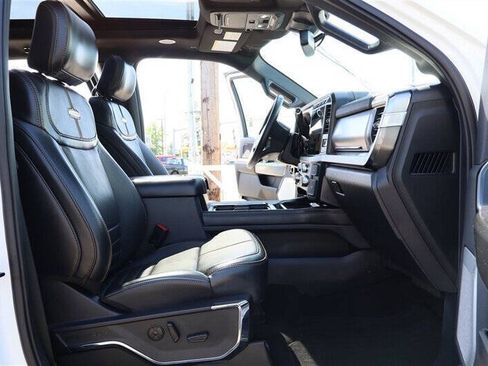 Used 2024 Ford F250 Platinum AWD/4WD image 35