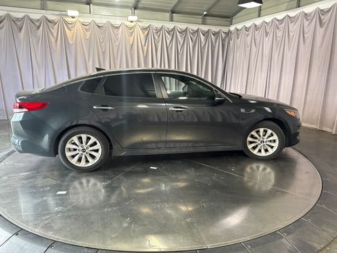 Used 2016 Kia Optima LX w/ Option Group 014 FWD image 4