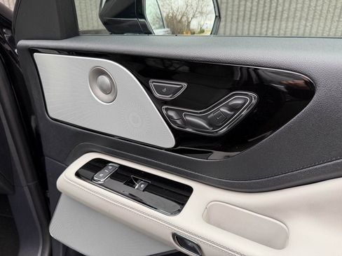 New 2026 Lincoln Aviator Reserve w/ Luxury Package image 32