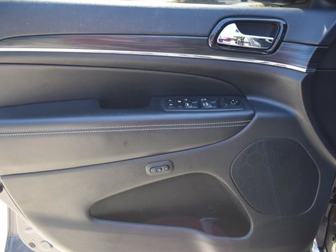 Used 2021 Jeep Grand Cherokee Limited w/ Quick Order Package 28K 80th AWD/4WD image 11
