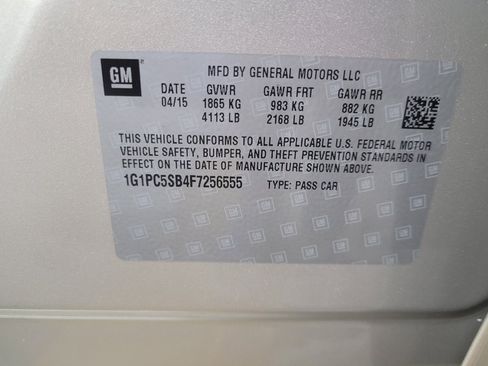 Used 2015 Chevrolet Cruze LT w/ Sun And Sound Package FWD image 33