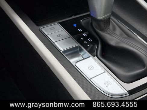 Used 2025 Hyundai Elantra Limited FWD image 26