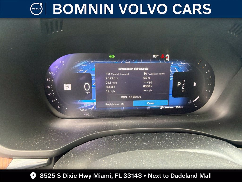 Used 2024 Volvo XC60 B5 Plus AWD/4WD image 1