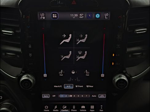 Used 2025 RAM 1500 Big Horn AWD/4WD image 33