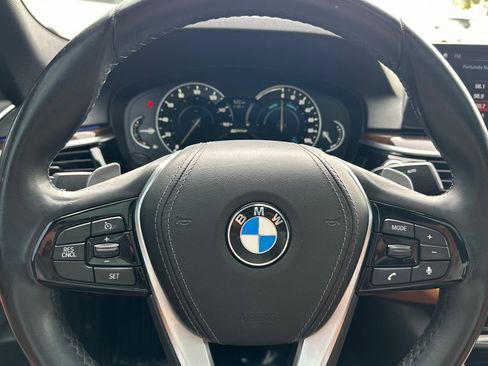 Used 2018 BMW 530e image 25