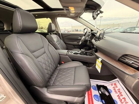 New 2026 Nissan Rogue Platinum w/ Platinum Premium Package image 19