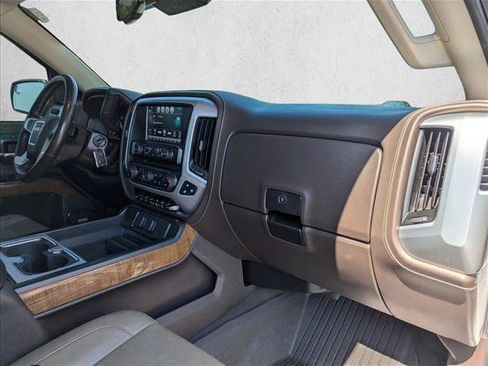 Used 2018 GMC Sierra 1500 SLT image 27