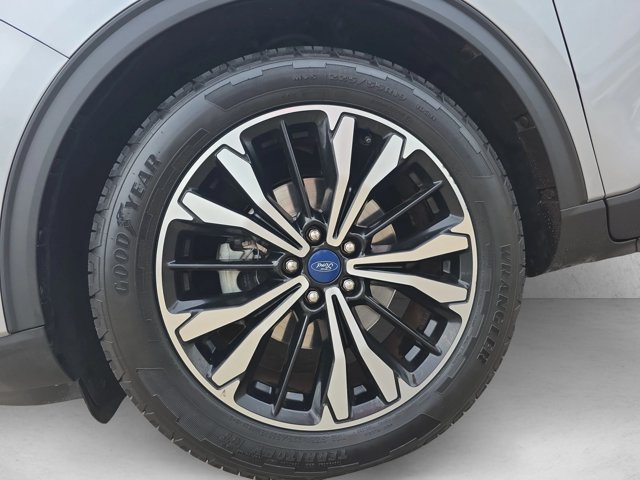Used 2022 Ford Escape SE w/ SE Sport Appearance Package FWD image 24