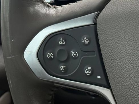 Used 2018 Chevrolet Traverse Premier w/ Driver Confidence II Package FWD image 10
